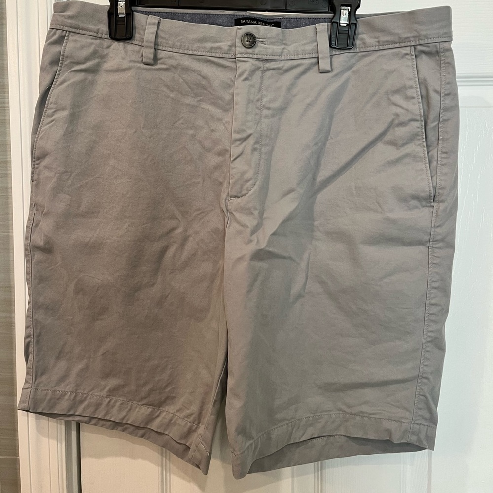 Banana Republic Gray Aiden Shorts
